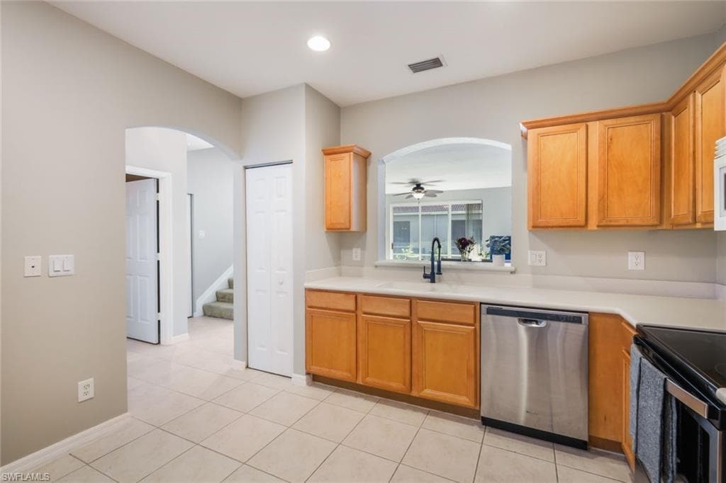 10004 Ravello BLVD, FORT MYERS FL 33905-10