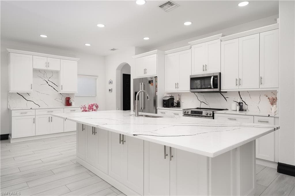 8740 Banyan Bay BLVD, FORT MYERS FL 33908-1