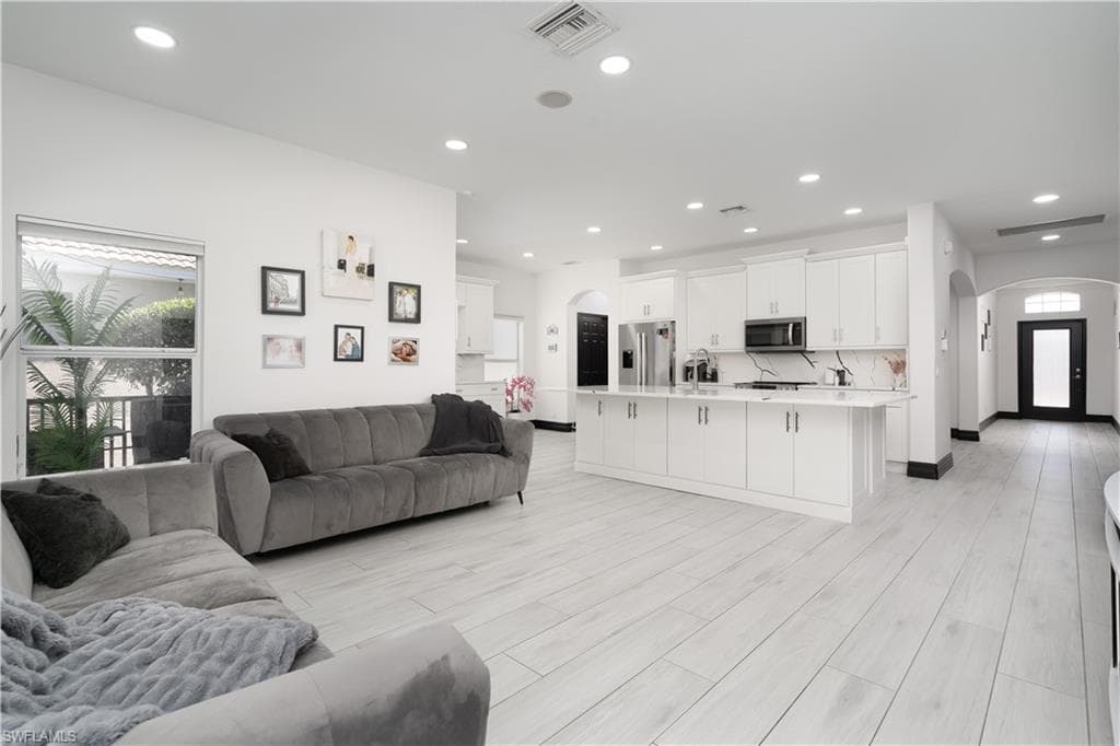 8740 Banyan Bay BLVD, FORT MYERS FL 33908-4