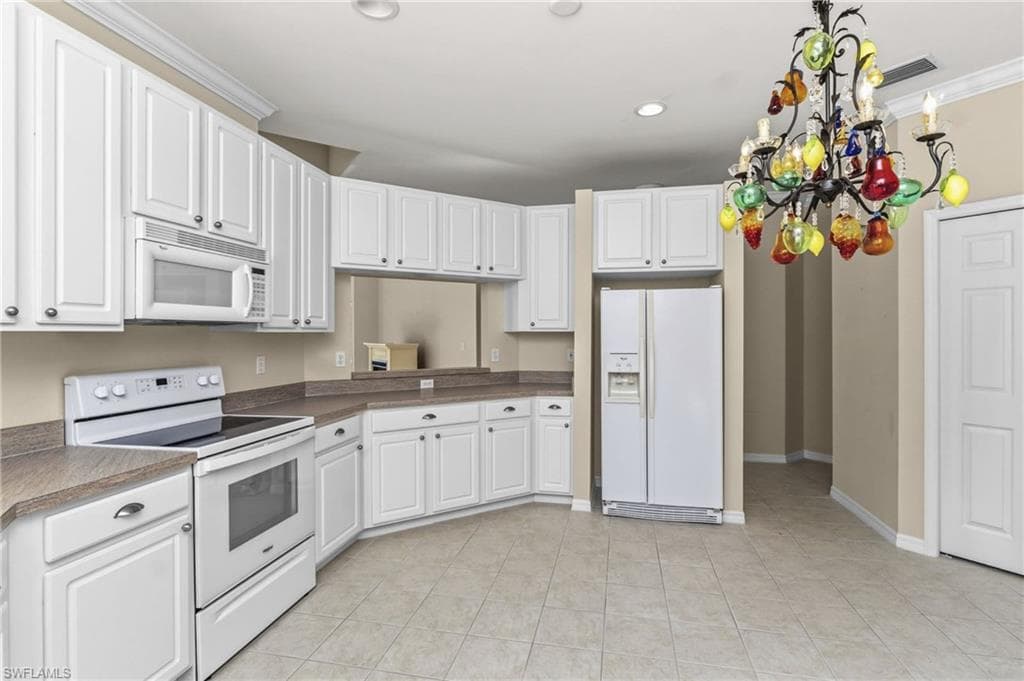 8917 Cranes Nest CT, FORT MYERS FL 33908-11