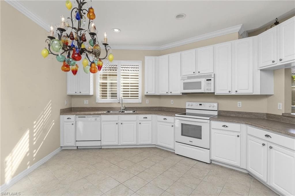8917 Cranes Nest CT, FORT MYERS FL 33908-10