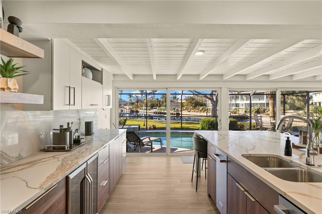 985 Oyster CT, SANIBEL FL 33957-5