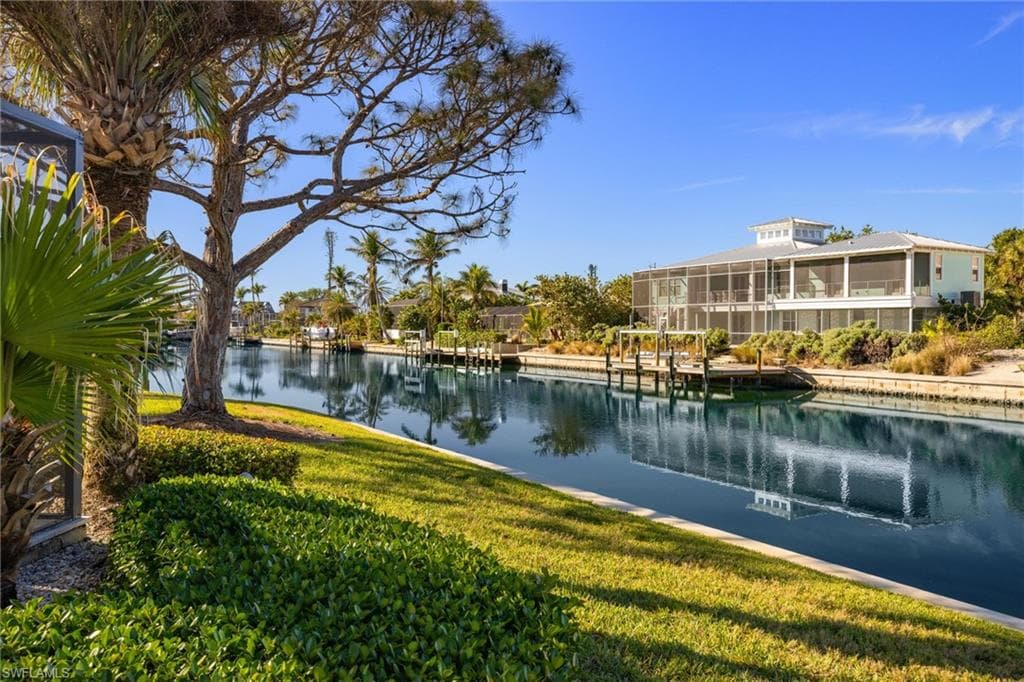 985 Oyster CT, SANIBEL FL 33957-31