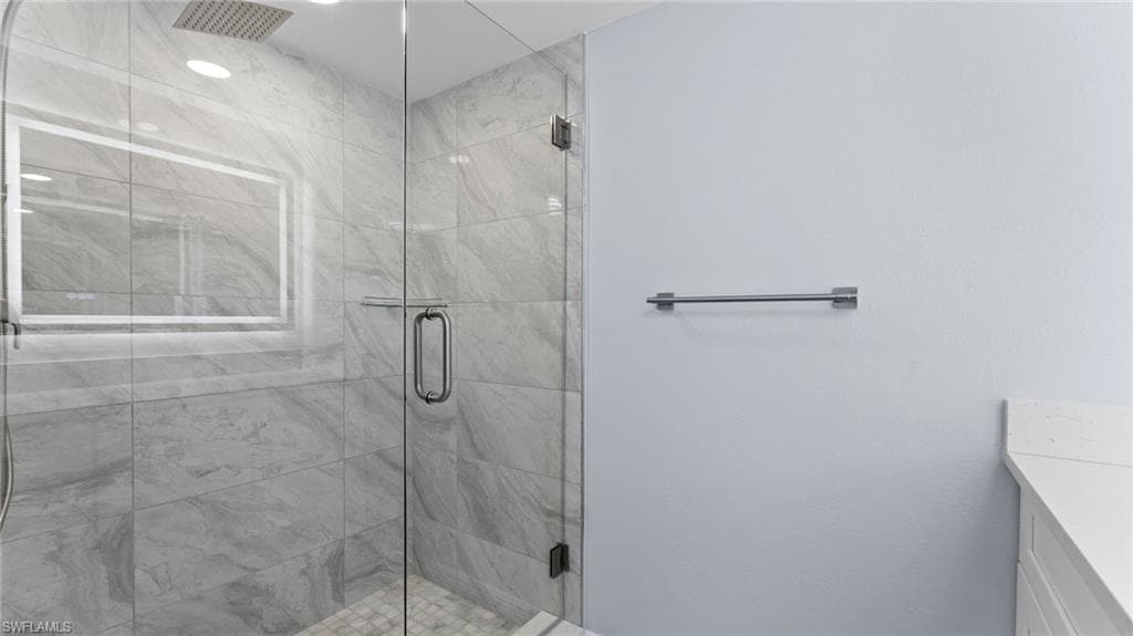 2777 W Gulf DR # 104, SANIBEL FL 33957-25