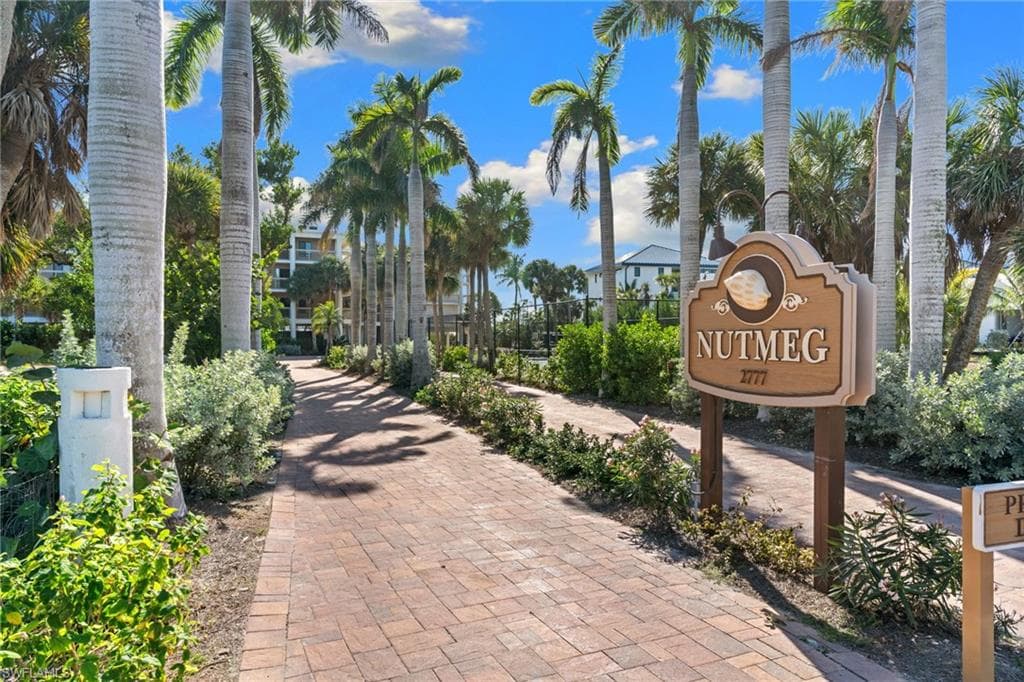 2777 W Gulf DR # 104, SANIBEL FL 33957-1