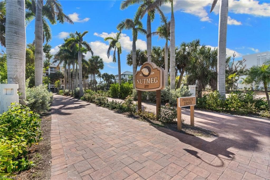 2777 W Gulf DR # 104, SANIBEL FL 33957-40