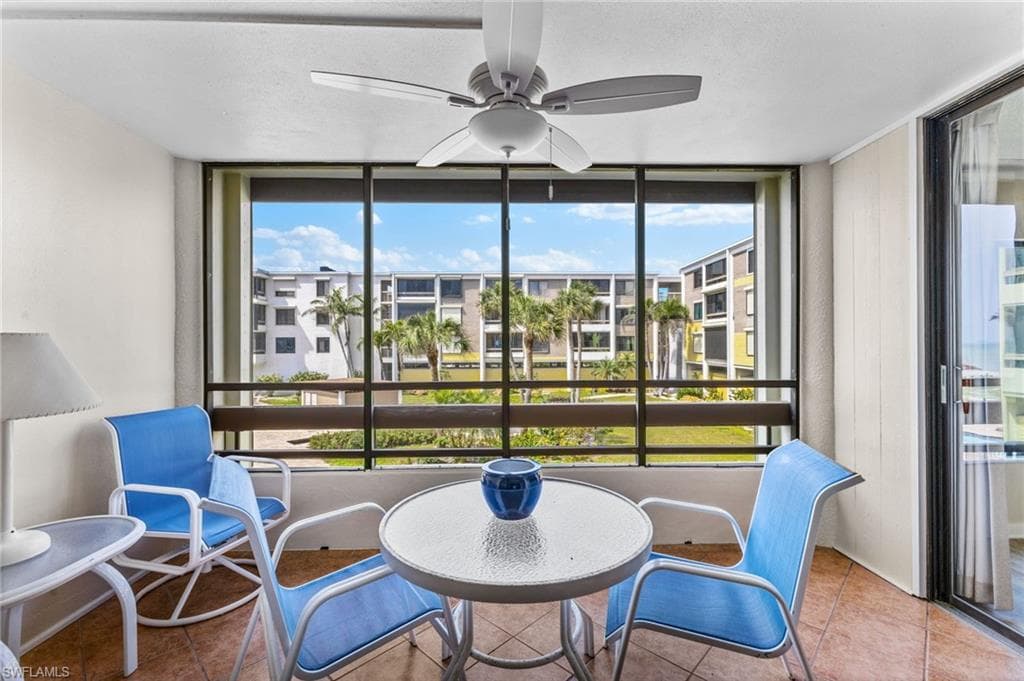 2777 W Gulf DR # 104, SANIBEL FL 33957-30
