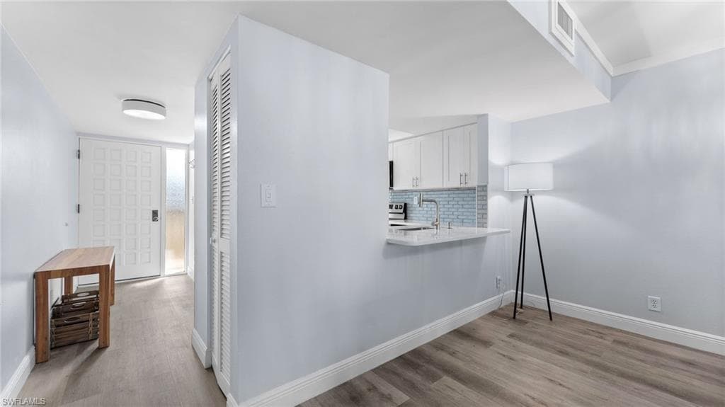 2777 W Gulf DR # 104, SANIBEL FL 33957-26