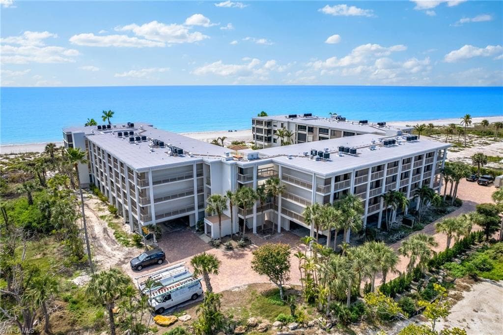 2777 W Gulf DR # 104, SANIBEL FL 33957-32