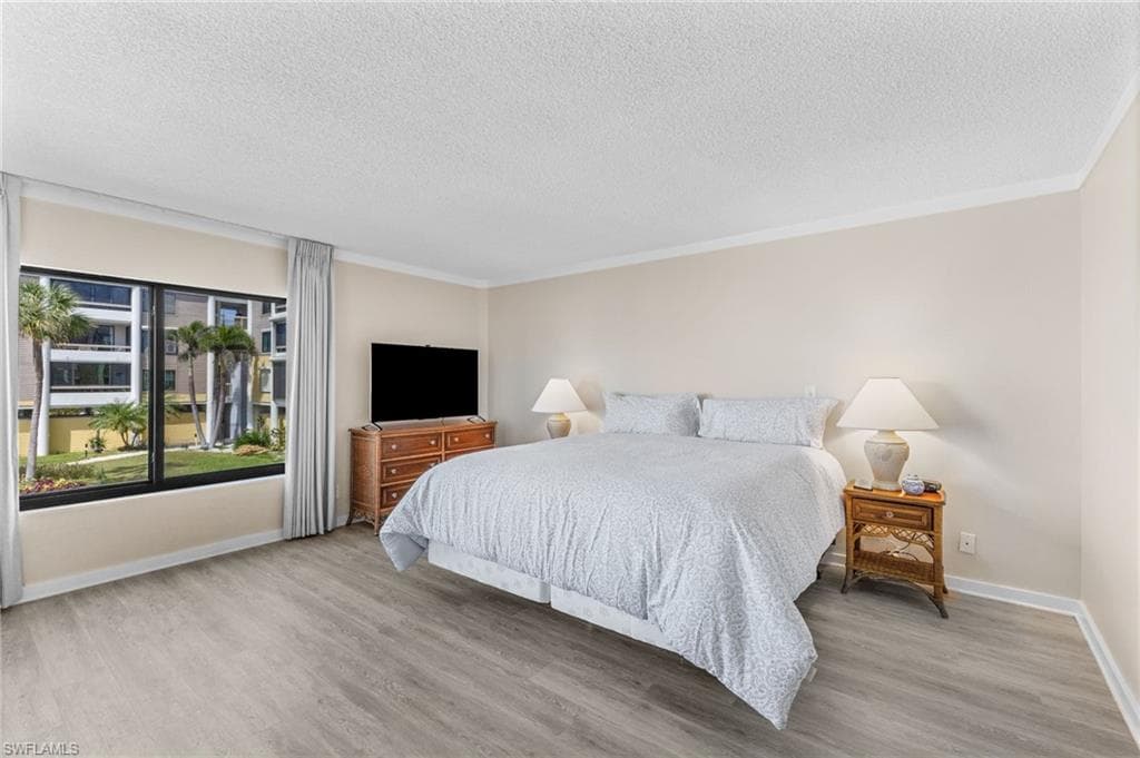2777 W Gulf DR # 104, SANIBEL FL 33957-17
