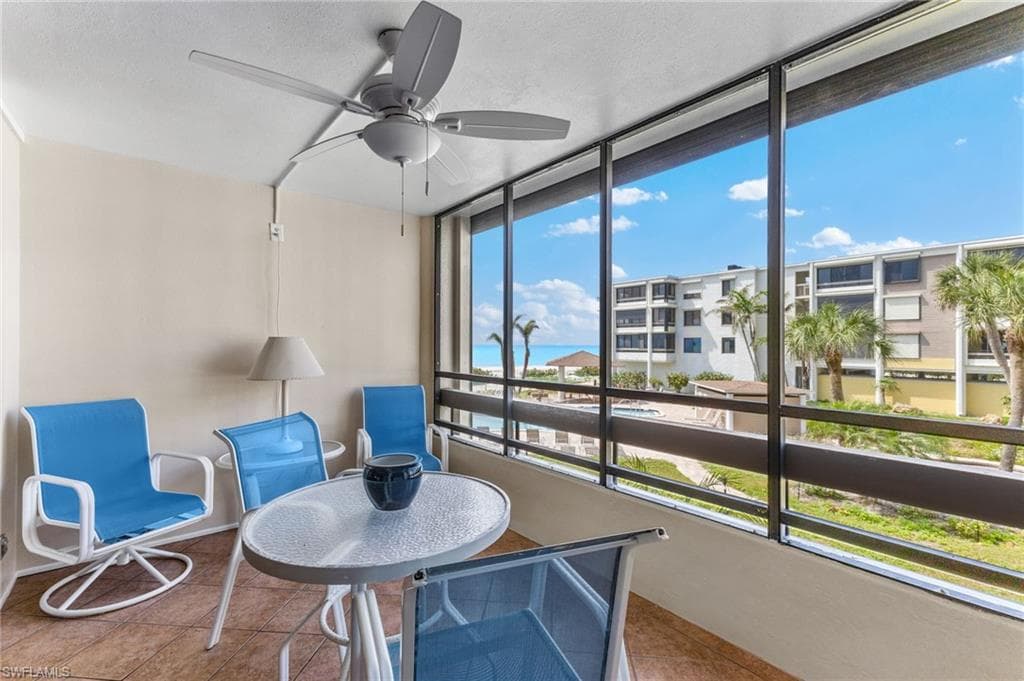 2777 W Gulf DR # 104, SANIBEL FL 33957-27