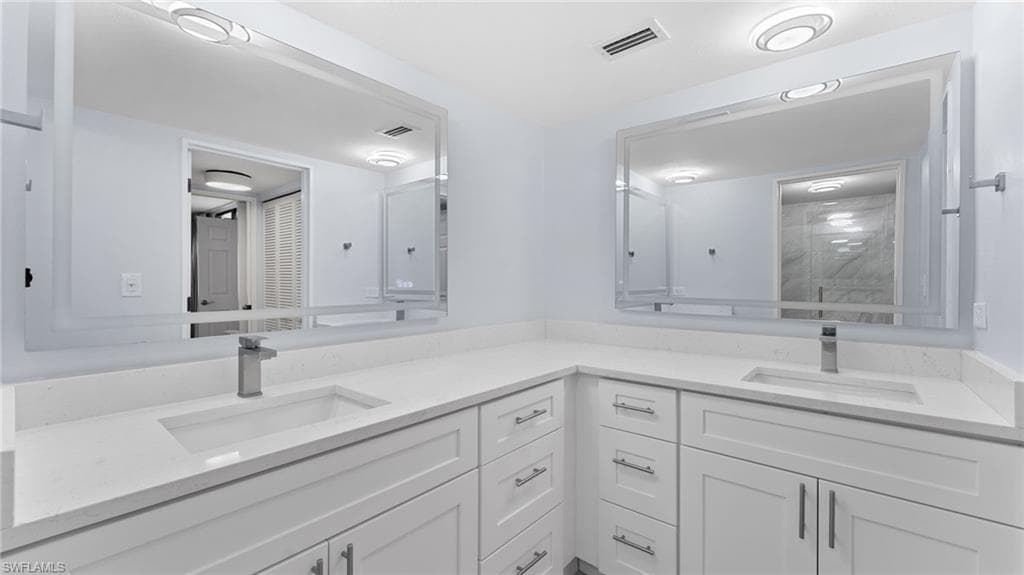 2777 W Gulf DR # 104, SANIBEL FL 33957-20