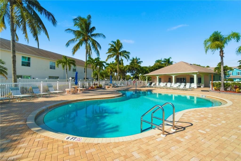 3009 Palmetto Oak DR # 104, FORT MYERS FL 33916-41