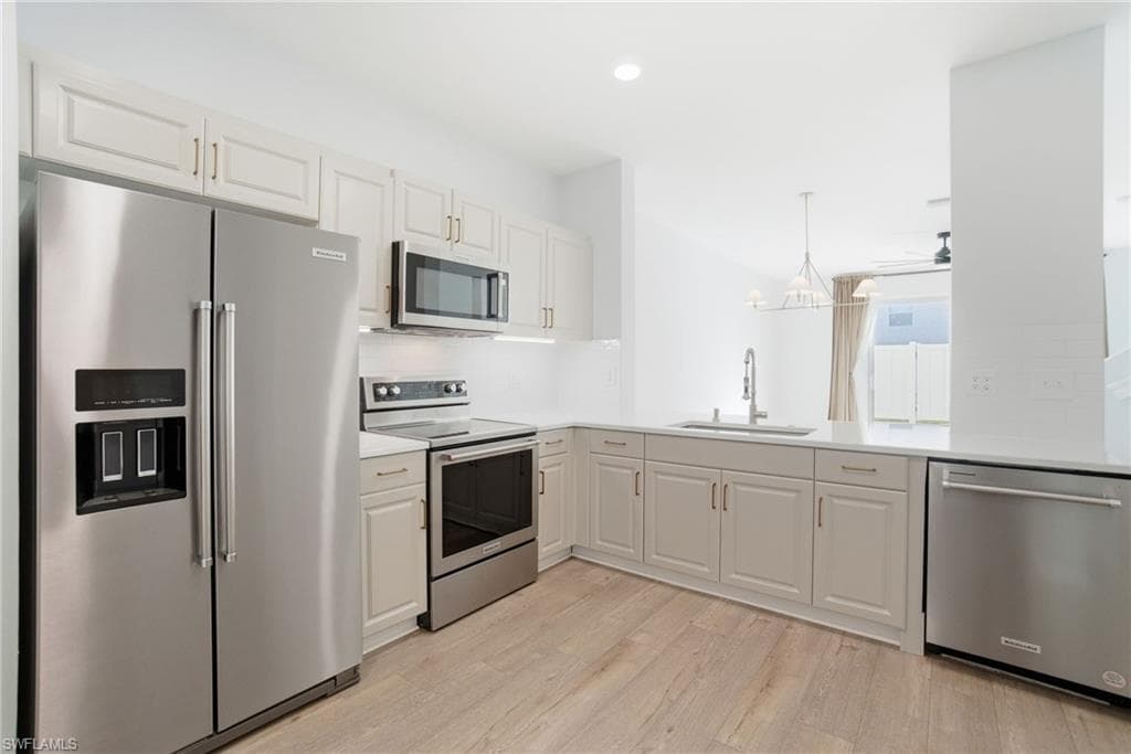 3009 Palmetto Oak DR # 104, FORT MYERS FL 33916-8