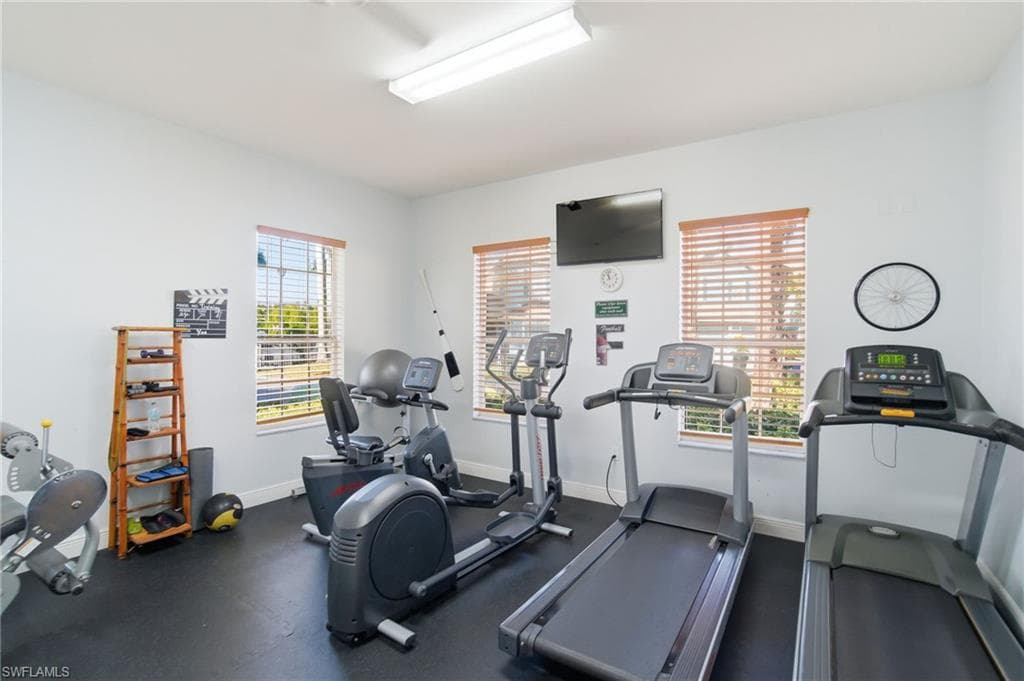 3009 Palmetto Oak DR # 104, FORT MYERS FL 33916-47