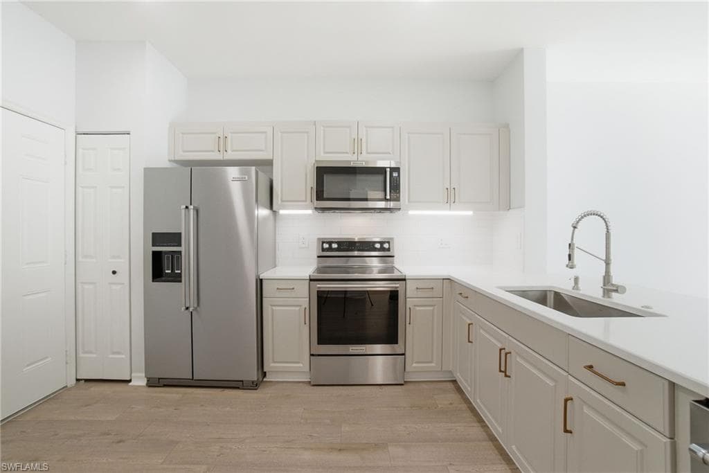 3009 Palmetto Oak DR # 104, FORT MYERS FL 33916-7