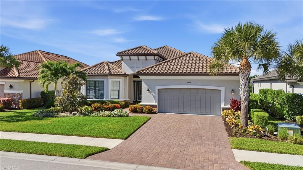 9489 Montelanico LOOP, NAPLES FL 34119-1
