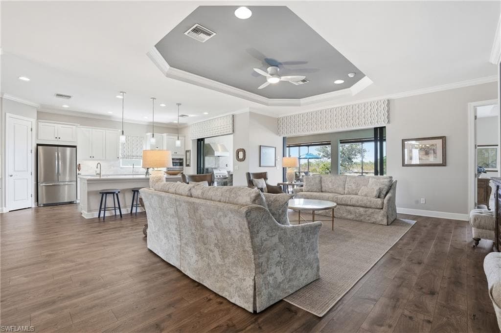 9489 Montelanico LOOP, NAPLES FL 34119-5