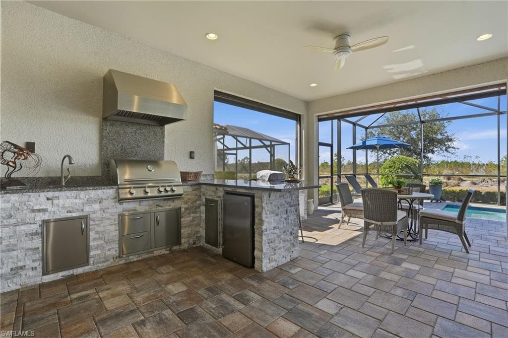 9489 Montelanico LOOP, NAPLES FL 34119-32