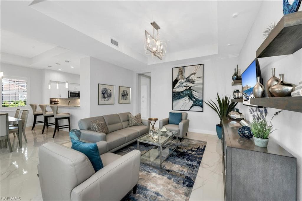 605 El Camino Real # 102, NAPLES FL 34119-4