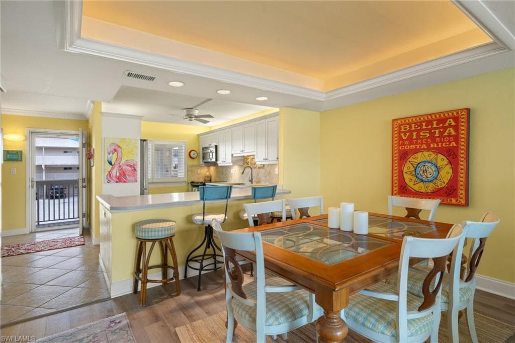 200 Periwinkle WAY # 231, SANIBEL FL 33957-9