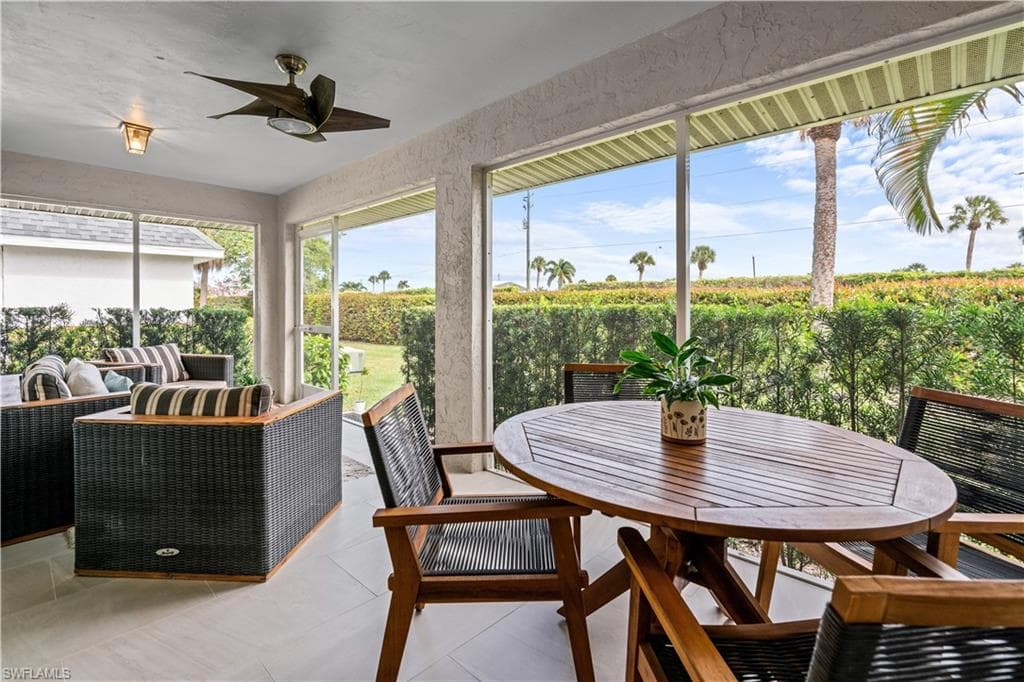 260 Lanchester CT # 36, NAPLES FL 34112-8