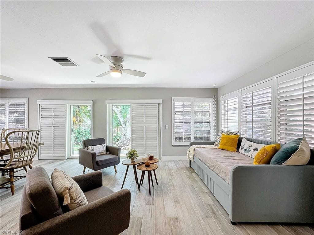 9 Knights Bridge RD # 30, NAPLES FL 34112-11