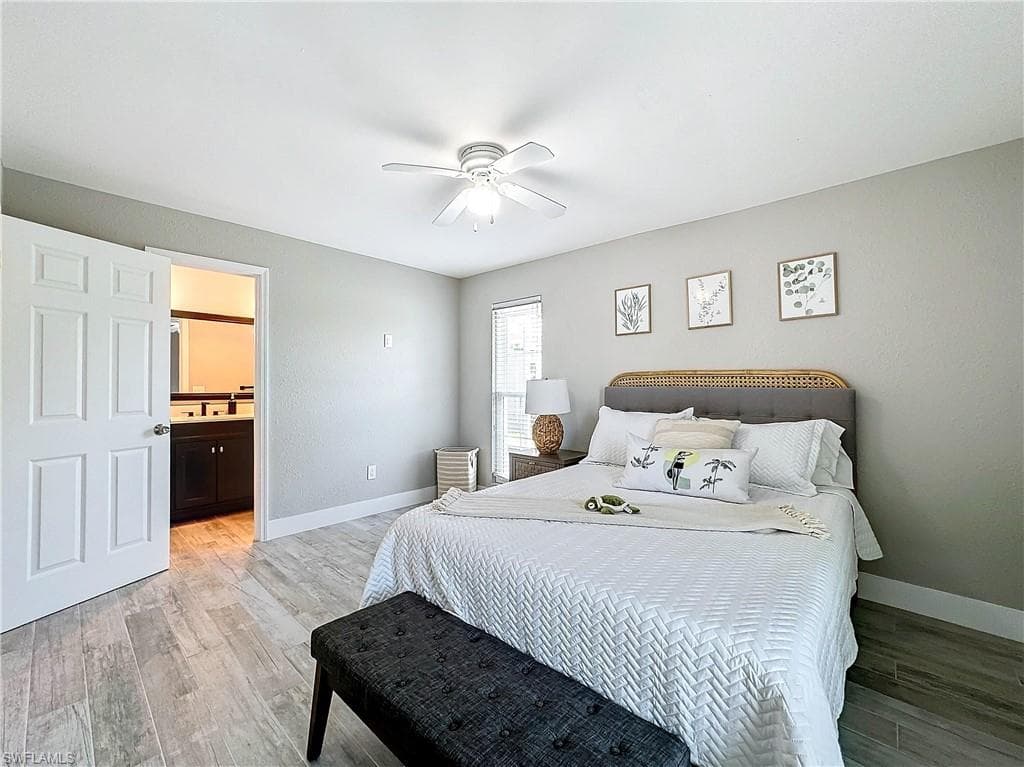 9 Knights Bridge RD # 30, NAPLES FL 34112-35