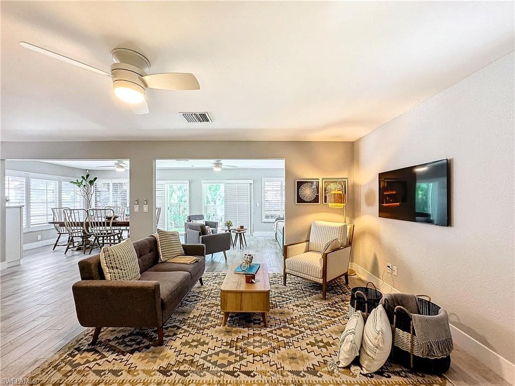 9 Knights Bridge RD # 30, NAPLES FL 34112-4