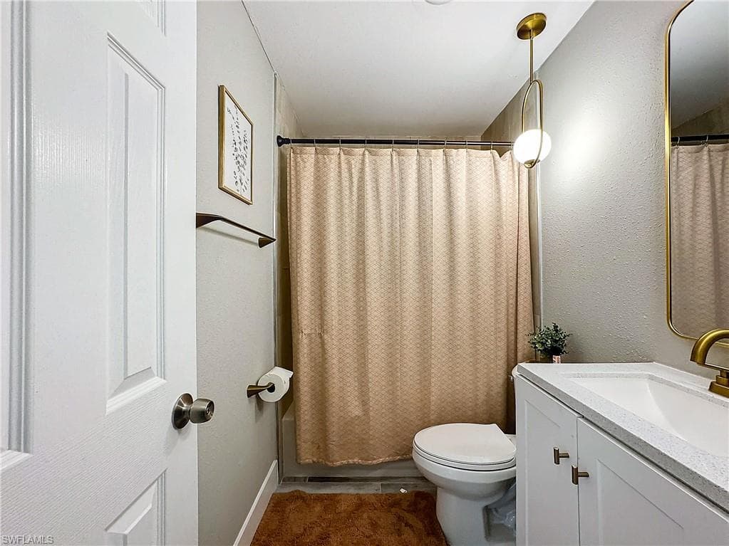 9 Knights Bridge RD # 30, NAPLES FL 34112-30
