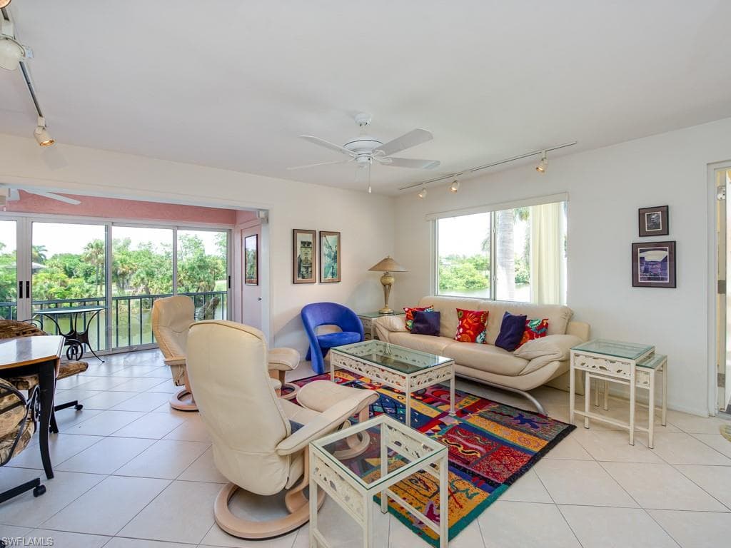 1610 Middle Gulf DR # 4, SANIBEL FL 33957-5