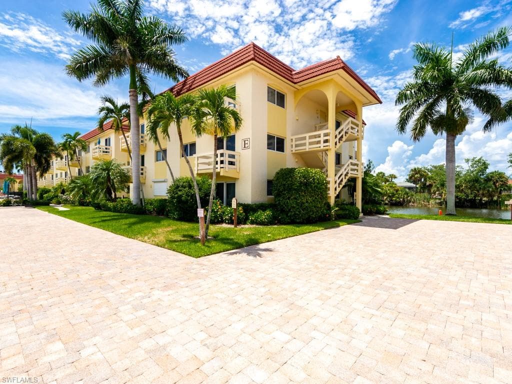 1610 Middle Gulf DR # 4, SANIBEL FL 33957-21