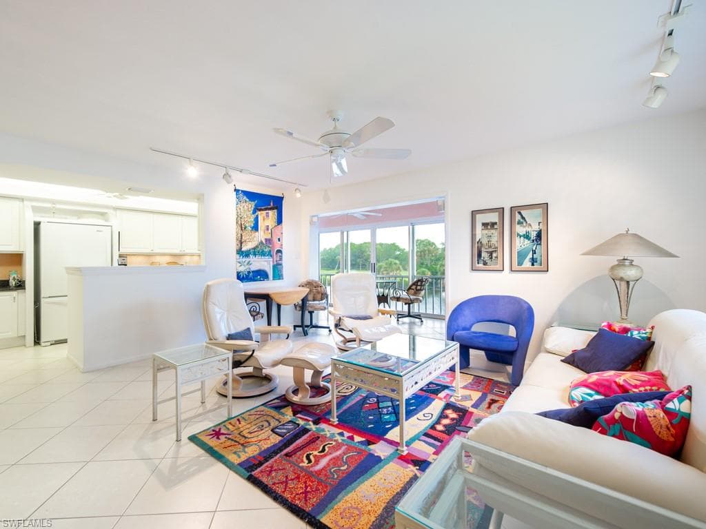 1610 Middle Gulf DR E-4-4