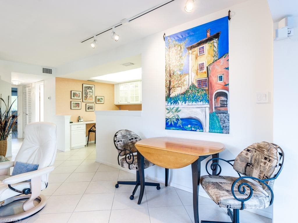 1610 Middle Gulf DR # 4, SANIBEL FL 33957-8