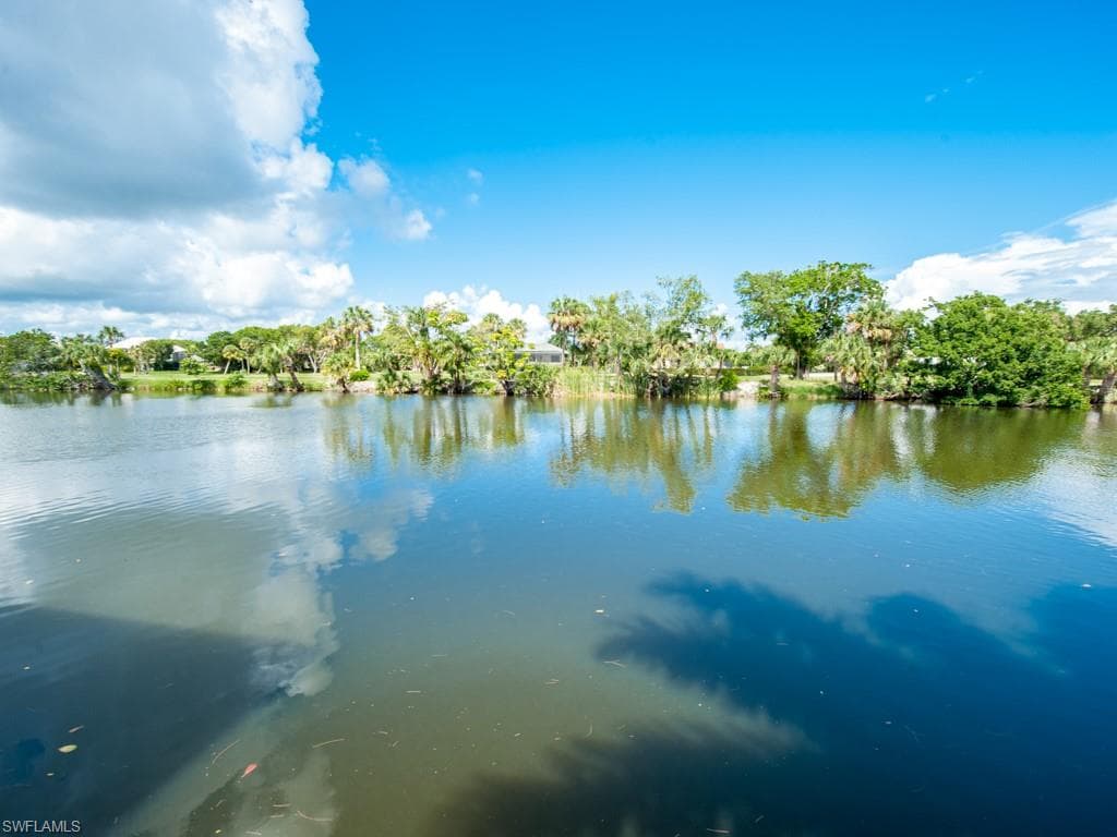 1610 Middle Gulf DR # 4, SANIBEL FL 33957-28