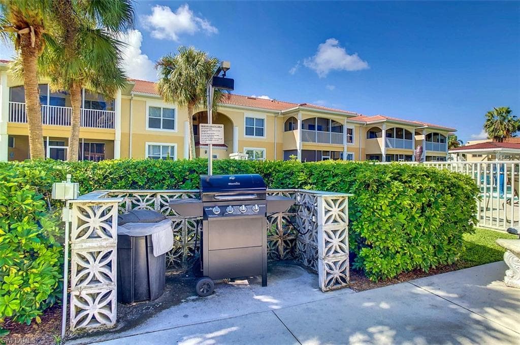 12471 McGregor BLVD # 12, FORT MYERS FL 33919-41