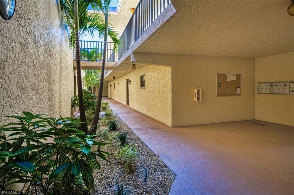 12471 McGregor BLVD # 12, FORT MYERS FL 33919-6