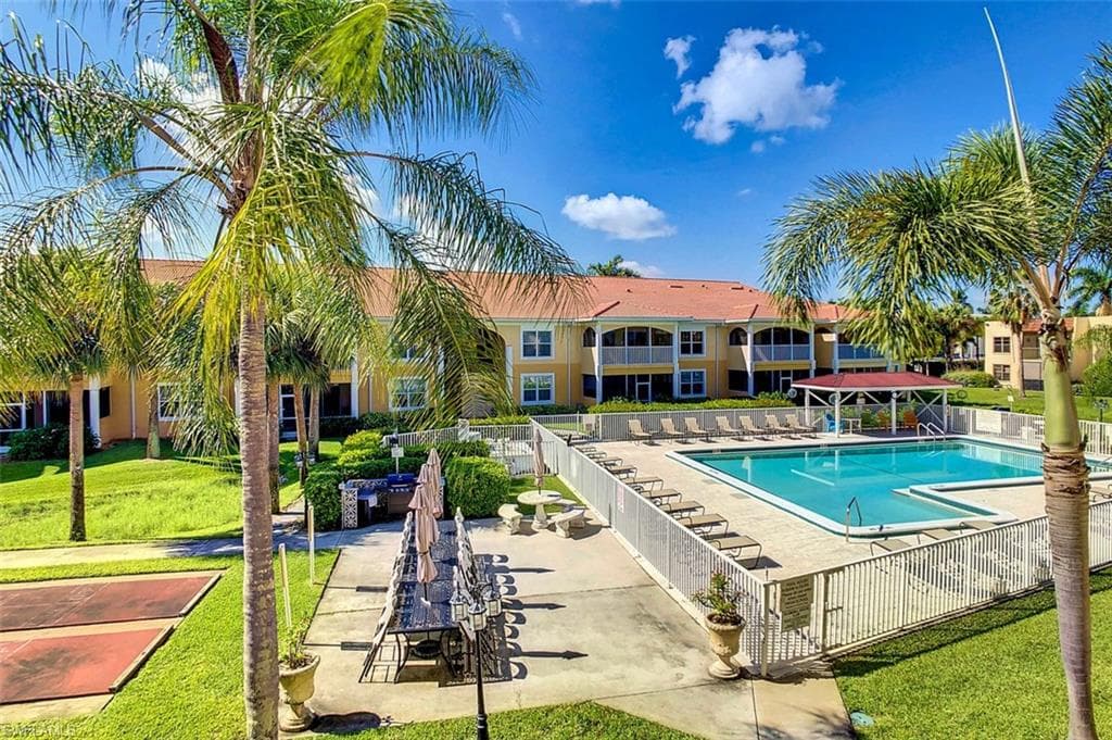 12471 McGregor BLVD # 12, FORT MYERS FL 33919-35