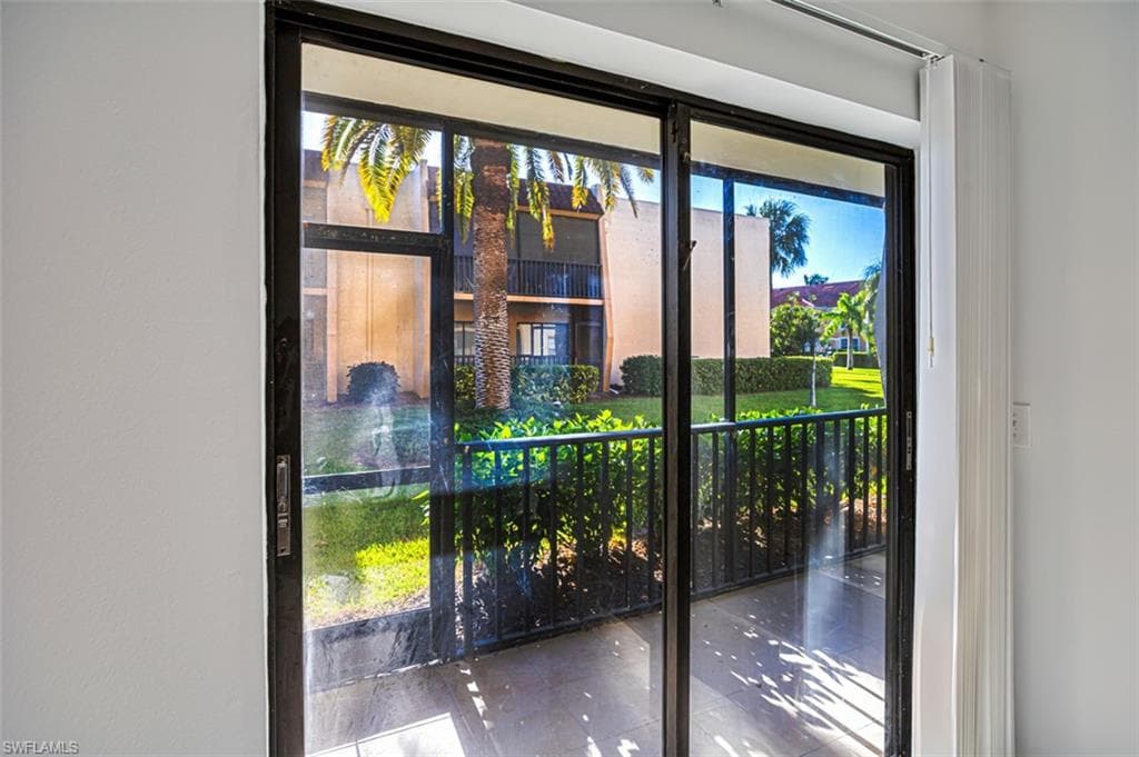 12471 McGregor BLVD # 12, FORT MYERS FL 33919-17