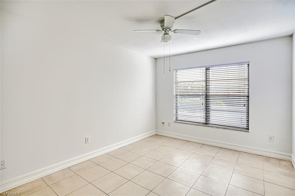 12471 McGregor BLVD # 12, FORT MYERS FL 33919-28