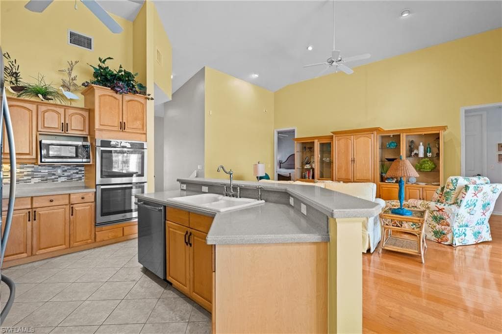 21075 Saint Peters DR S, FORT MYERS BEACH FL 33931-5