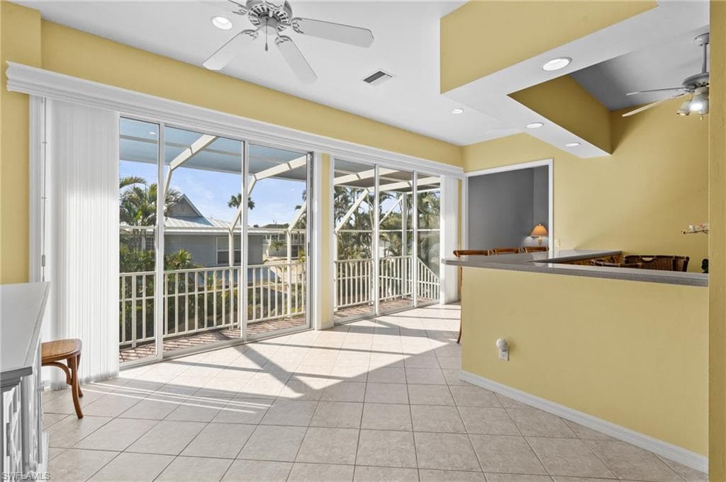 21075 Saint Peters DR S, FORT MYERS BEACH FL 33931-8