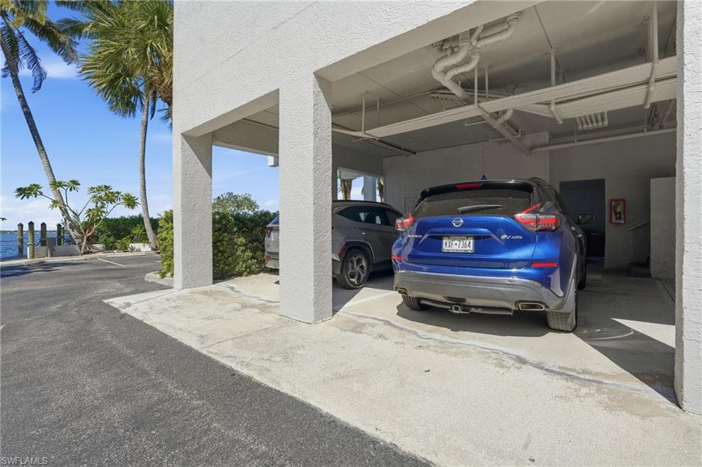 2875 Palm Beach BLVD # 202, FORT MYERS FL 33916-1