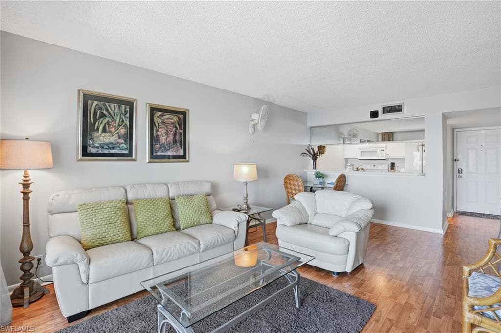 2875 Palm Beach BLVD # 202, FORT MYERS FL 33916-12