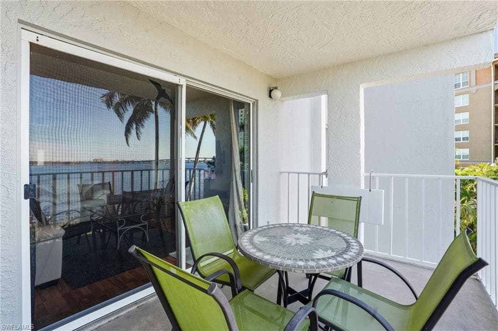 2875 Palm Beach BLVD # 202, FORT MYERS FL 33916-11