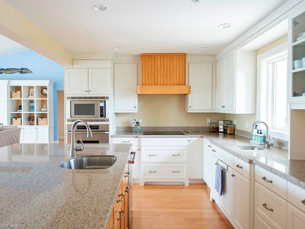 5095 Joewood DR, SANIBEL FL 33957-16