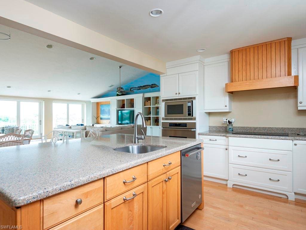 5095 Joewood DR, SANIBEL FL 33957-18