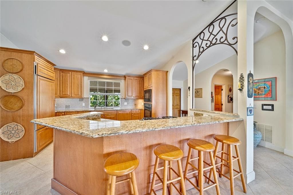 716 Rabbit RD, SANIBEL FL 33957-8