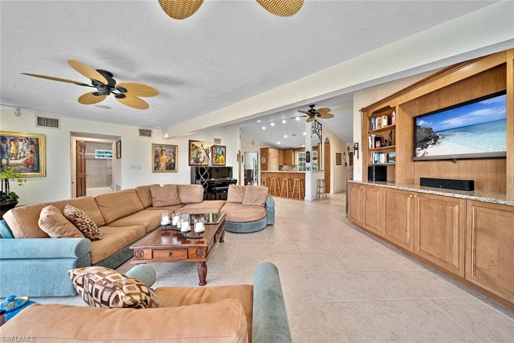 716 Rabbit RD, SANIBEL FL 33957-7