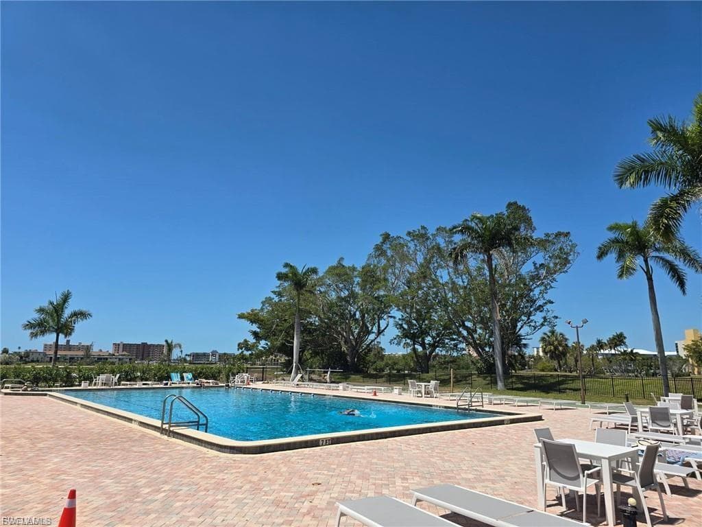 4203 Bay Beach LN # 4D, FORT MYERS BEACH FL 33931-29